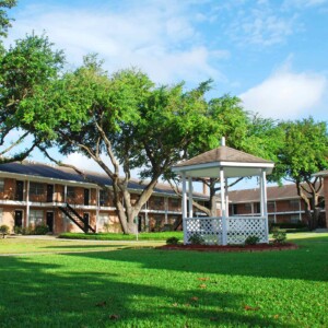 Courtyard at bellawood